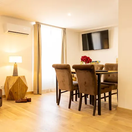 Le Boutique 3* Beaune (Cote d'Or)