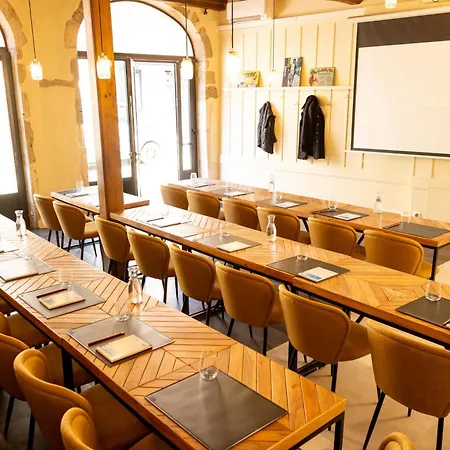 Le Boutique Beaune (Cote d'Or)