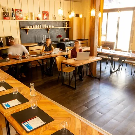Le Boutique 3* Beaune (Cote d'Or)