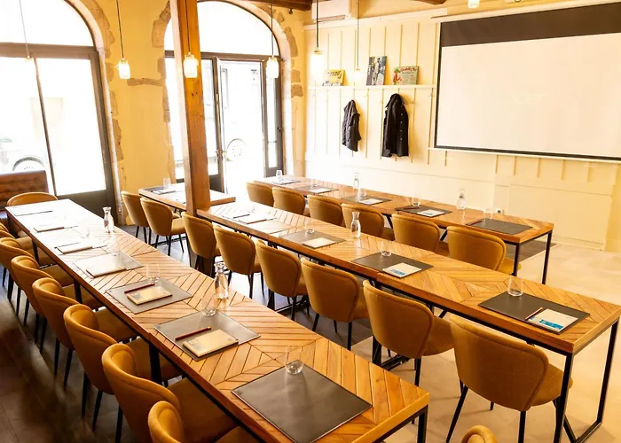 Le Boutique ביון